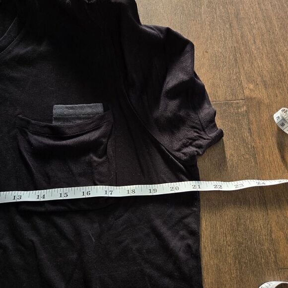 Emporio Armani V-neck t-shirt top size XL - Picture 9 of 9